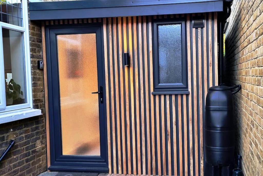 Ferienwohnung Self-Contained Annex, With Parking. Sittingbourne Exterior foto